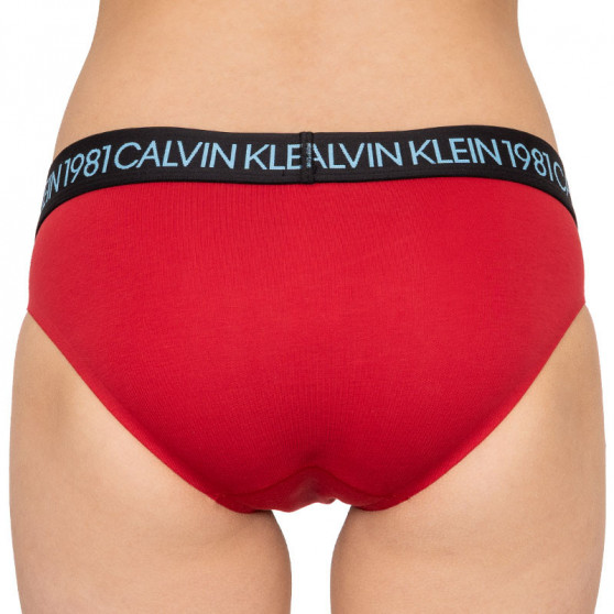 Ženske hlačke Calvin Klein rdeča (QF5449E-3YQ)