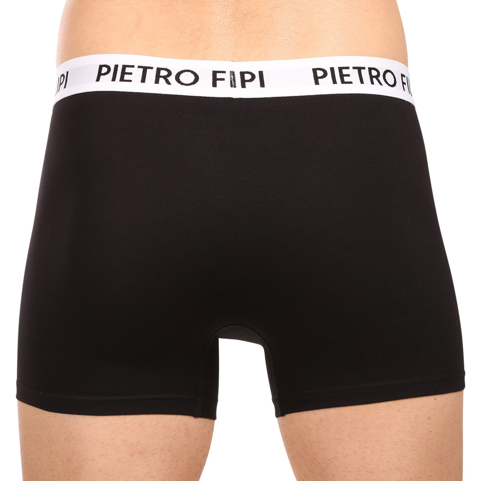 5PACK Moške boksarice Pietro Filipi črne (5BCL003) XXL.
Boksarice Pietro Filipi za največje udobje
Te boksarice so izdelane iz izjemno mehkega materiala, zato vam bo udobno ves dan.
Spodnje perilo Pietro Filipi za vse elegantne moške
Blagovna znamka Pietro Filipi ima na češkem trgu dolgo tradicijo.